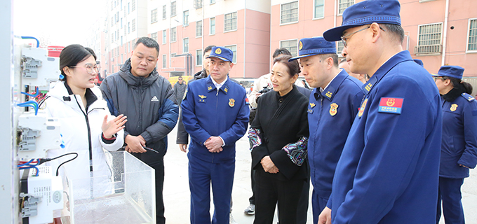 全市高层建筑灭火救援实战演习在郁九曲社区开展